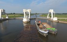 Zinkwerk stuwenensemble Nederrijn en Lek in opdracht Vries en van de Wiel